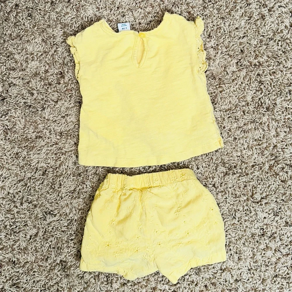 Eyelet Short Set 0-3M 3 Month Outfit baby girl bundle yellow old navy